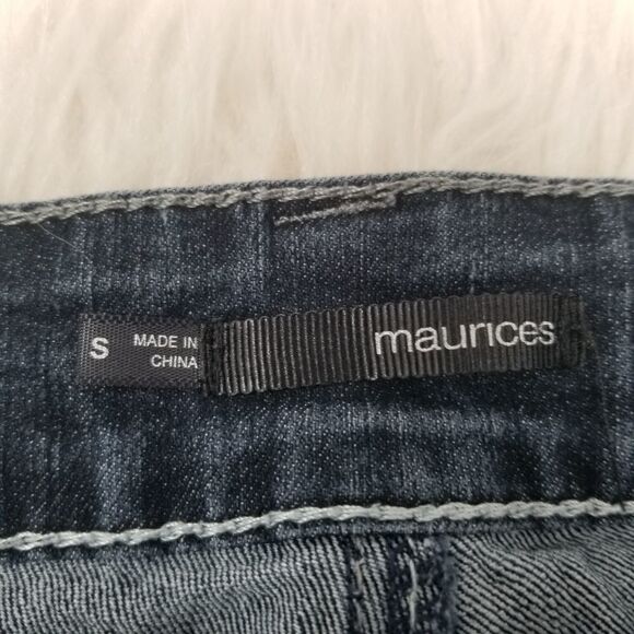 Maurices Blingy Pocket Cropped Jeans. Size Small. - Picture 12 of 15